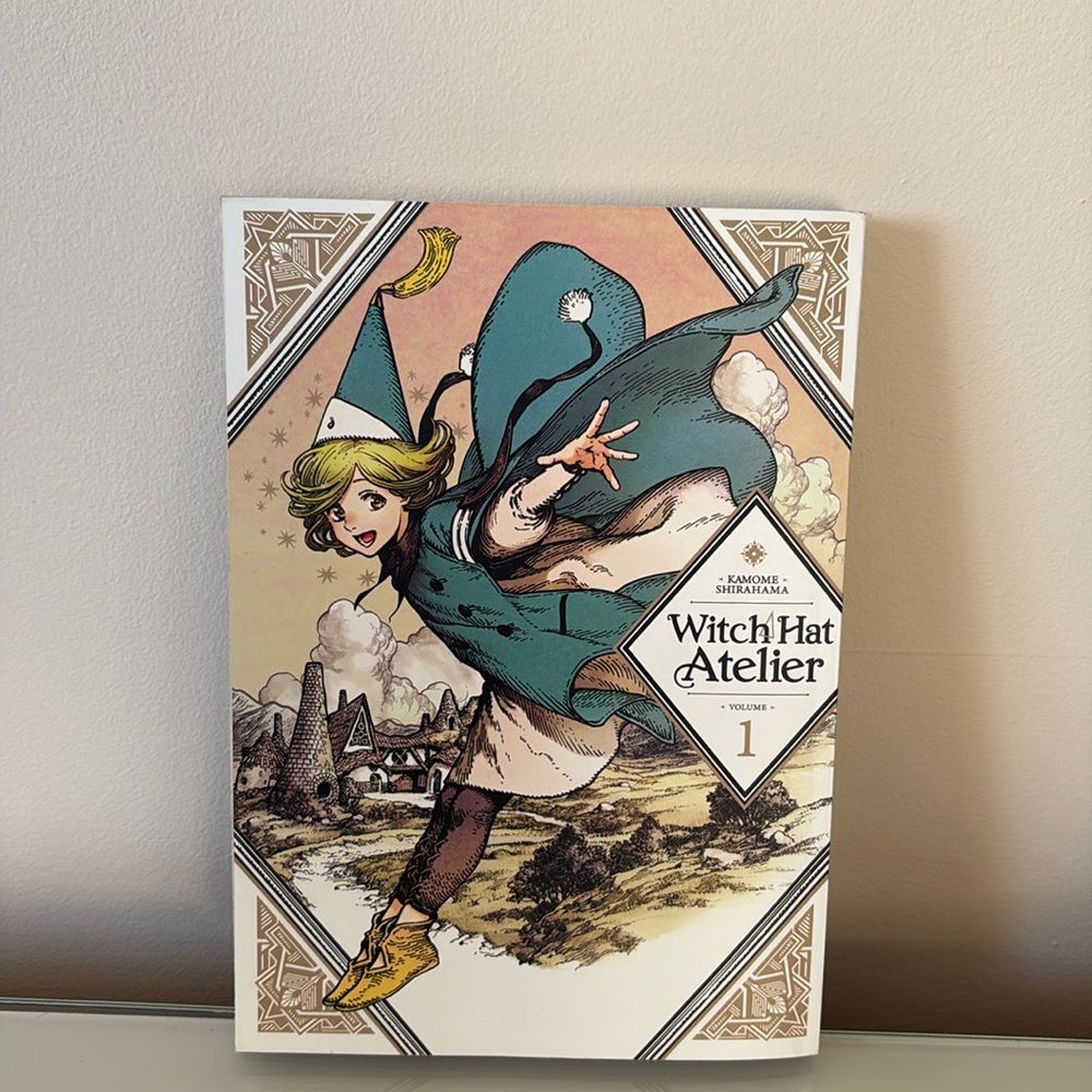 Paperback manga Witch hat atelier volume 1 by Kamome Shirahama anime comic books